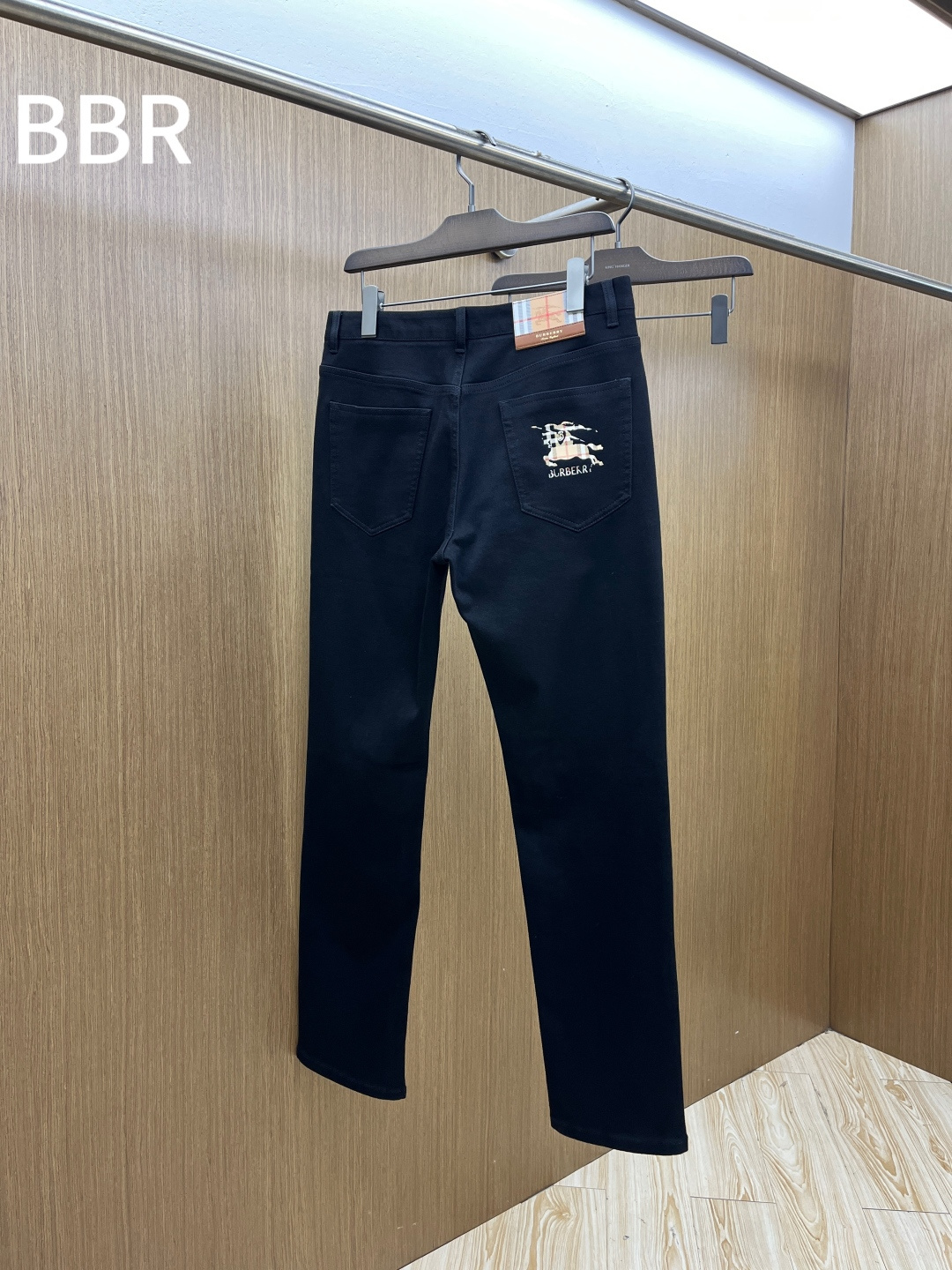 秋冬 BBR 🔥🔥秋冬新品休闲牛仔裤 官网同步发售，裤身工艺设计，进口客供辅料、面料定制，代工厂出品免检