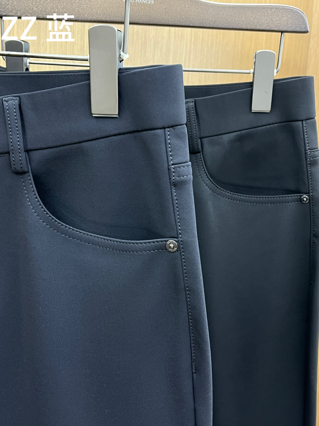 秋冬 ZZ 🔥🔥秋冬新品休闲西裤 官网同步发售，裤身工艺设计，进口客供辅料、面料定制，代工厂出品免检！每