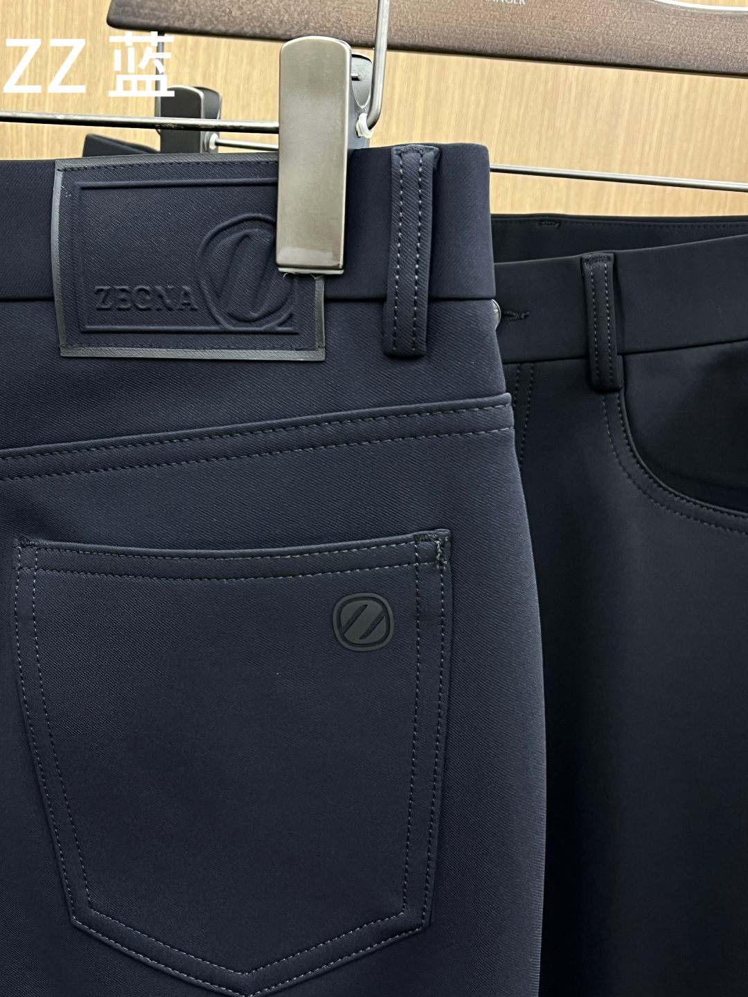 秋冬 ZZ 🔥🔥秋冬新品休闲西裤 官网同步发售，裤身工艺设计，进口客供辅料、面料定制，代工厂出品免检！每