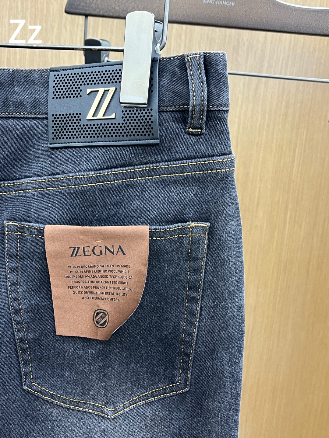 秋冬 ZZ 🔥🔥秋冬新品休闲牛仔裤 官网同步发售，裤身工艺设计，进口客供辅料、面料定制，代工厂出品免检！