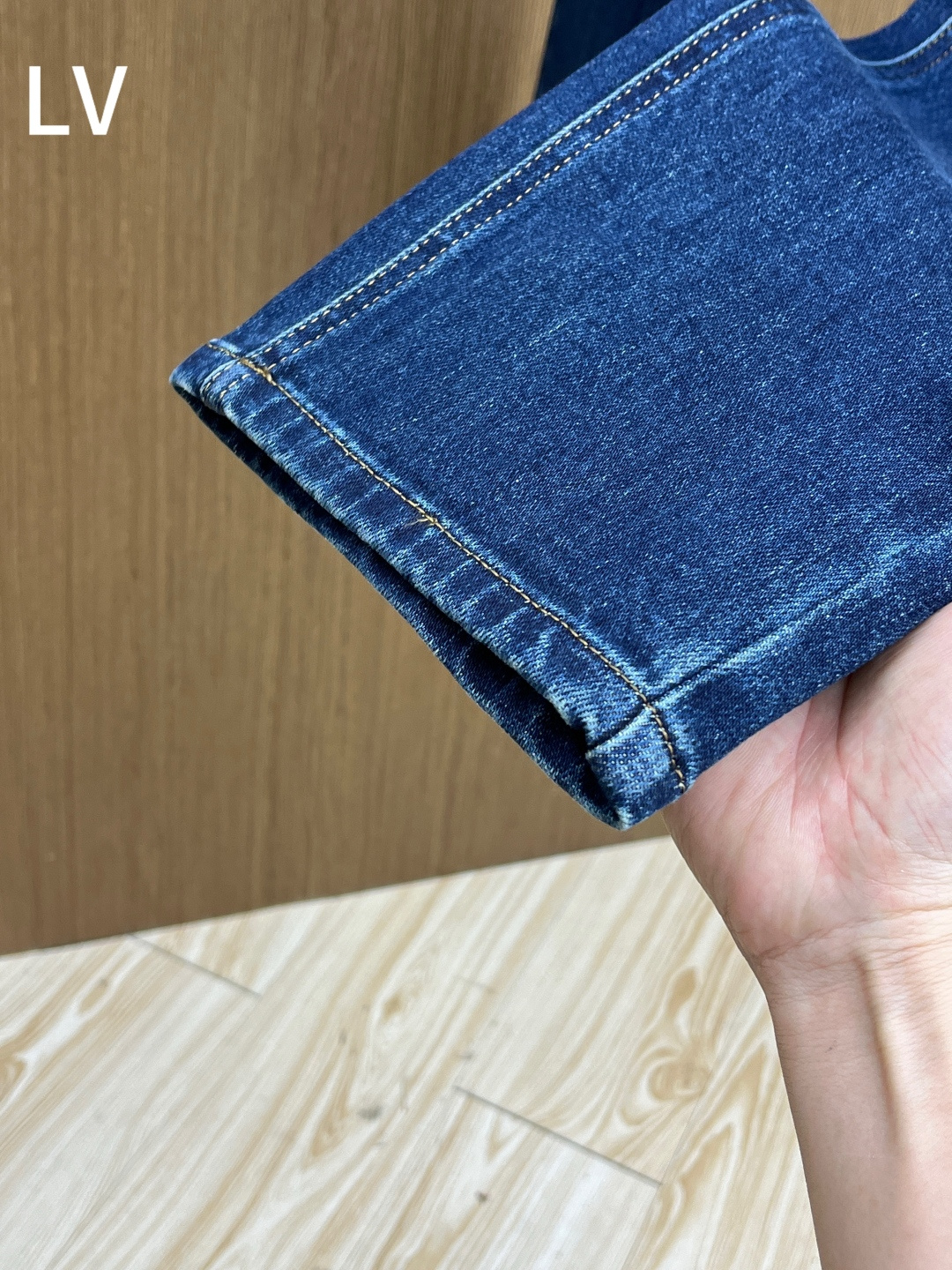秋冬 LV 🔥🔥秋冬新品休闲牛仔裤 官网同步发售，裤身工艺设计，进口客供辅料、面料定制，代工厂出品免检！