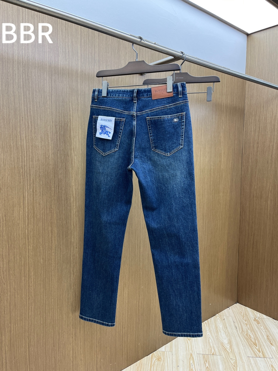 秋冬 BBR 🔥🔥秋冬新品休闲牛仔裤 官网同步发售，裤身工艺设计，进口客供辅料、面料定制，代工厂出品免检