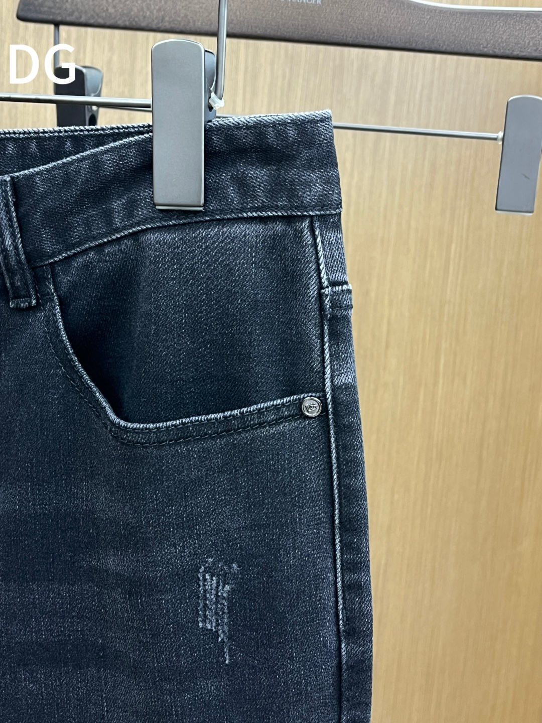 秋冬 DG 🔥🔥秋冬新品休闲牛仔裤 官网同步发售，裤身工艺设计，进口客供辅料、面料定制，代工厂出品免检！