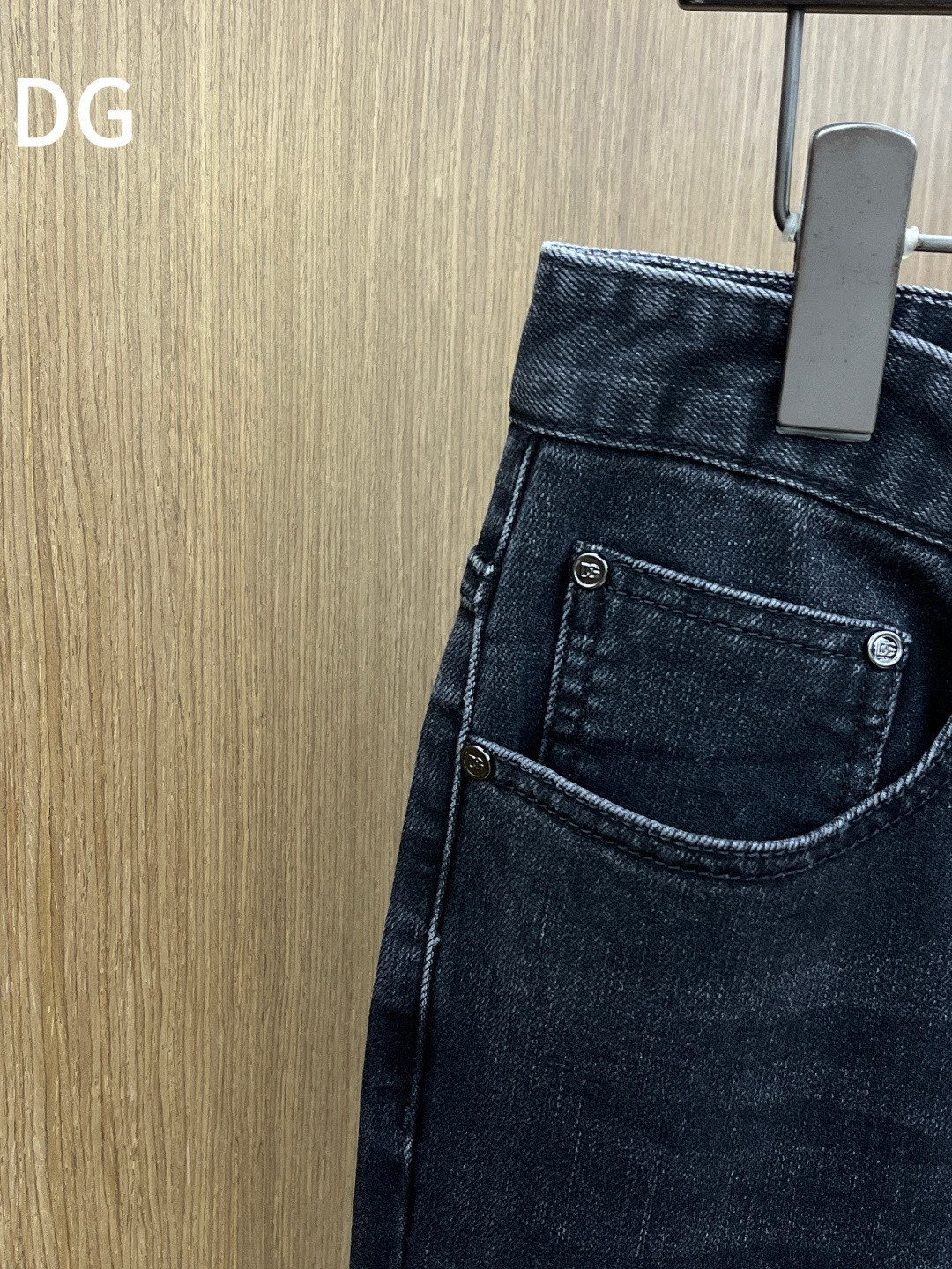 秋冬 DG 🔥🔥秋冬新品休闲牛仔裤 官网同步发售，裤身工艺设计，进口客供辅料、面料定制，代工厂出品免检！