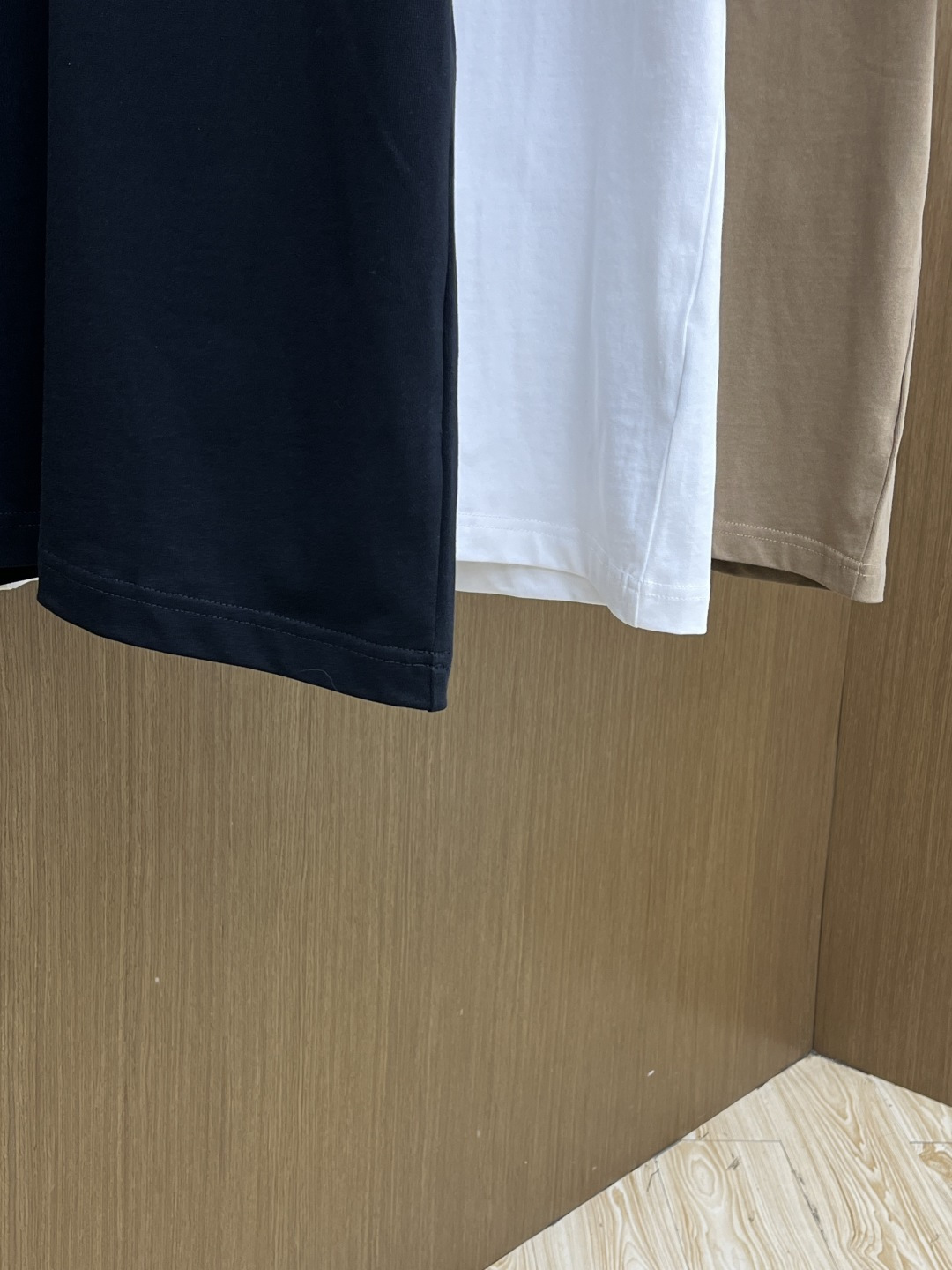 早春 AMIRI 🔥🔥春夏新款简约字母印花短袖 双纱纯棉面料 多元化搭配 是眼下时尚前沿的创新趋势 复古