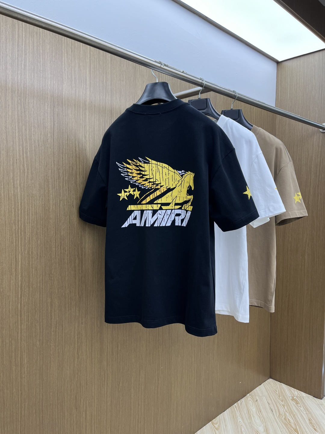 早春 AMIRI 🔥🔥春夏新款简约字母印花短袖 双纱纯棉面料 多元化搭配 是眼下时尚前沿的创新趋势 复古