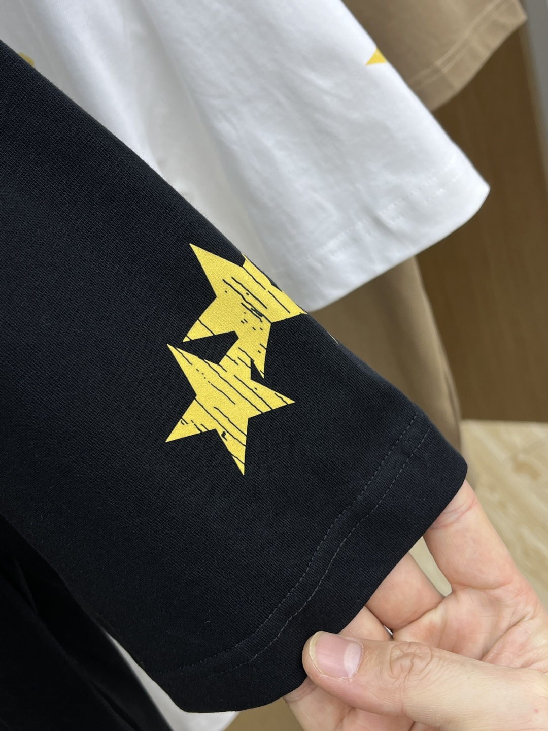 早春 AMIRI 🔥🔥春夏新款简约字母印花短袖 双纱纯棉面料 多元化搭配 是眼下时尚前沿的创新趋势 复古