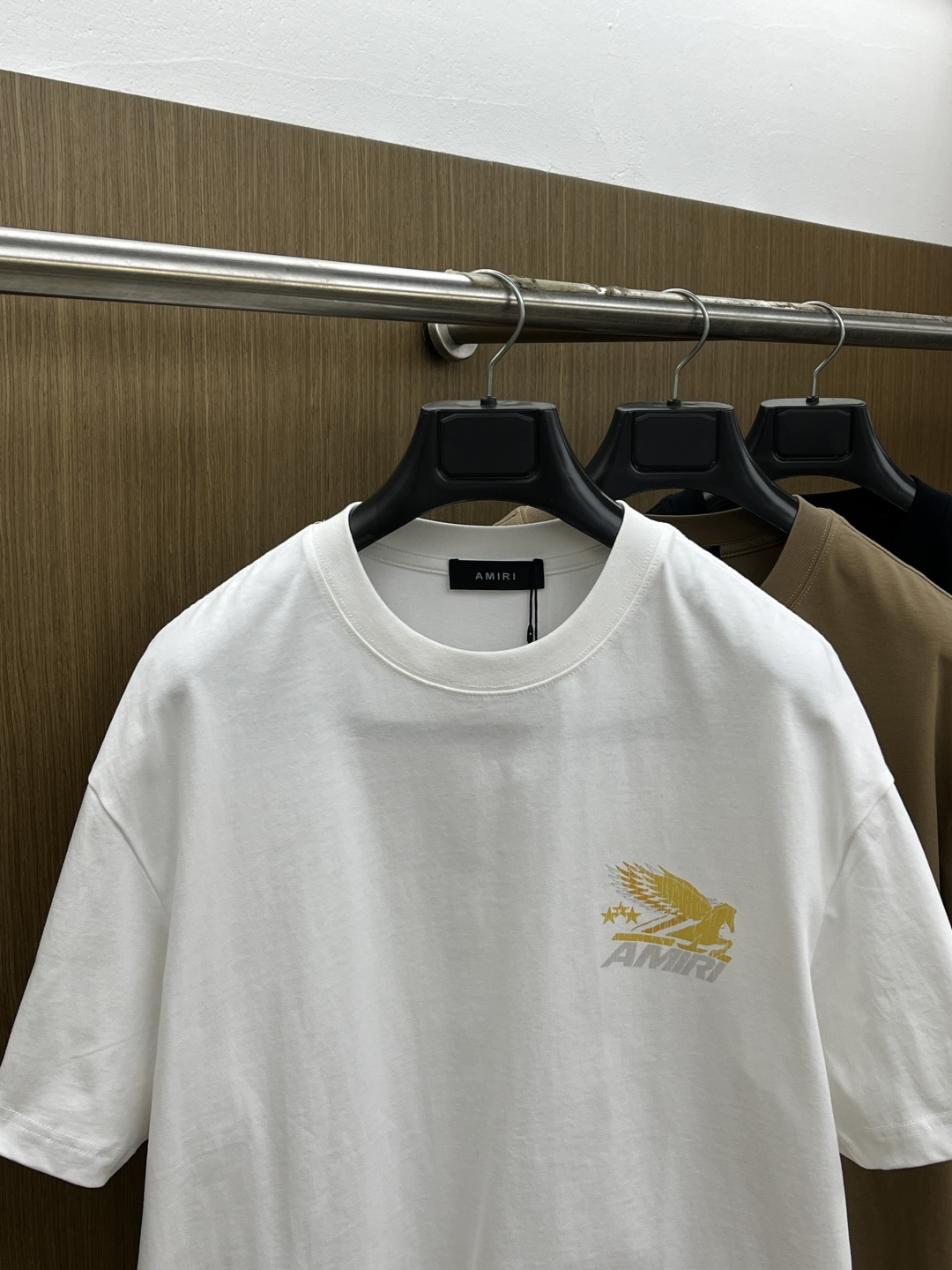 早春 AMIRI 🔥🔥春夏新款简约字母印花短袖 双纱纯棉面料 多元化搭配 是眼下时尚前沿的创新趋势 复古