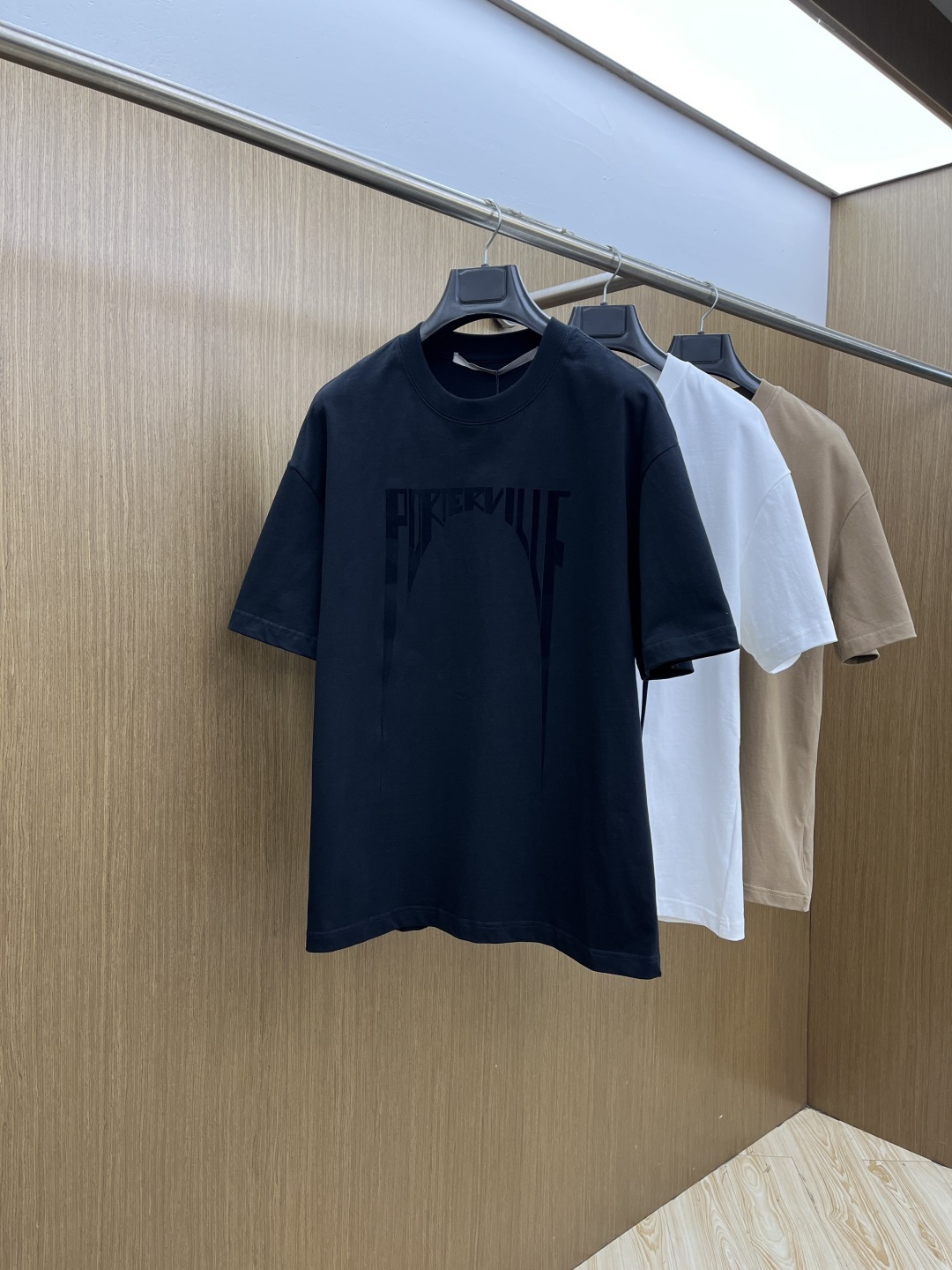 早春 GVC 🔥🔥春夏新款简约字母印花短袖 双纱纯棉面料 多元化搭配 是眼下时尚前沿的创新趋势 复古与现