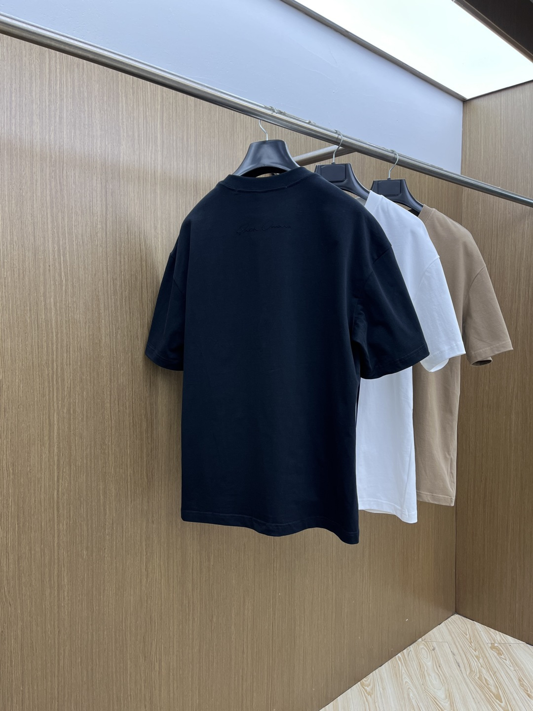 早春 GVC 🔥🔥春夏新款简约字母印花短袖 双纱纯棉面料 多元化搭配 是眼下时尚前沿的创新趋势 复古与现