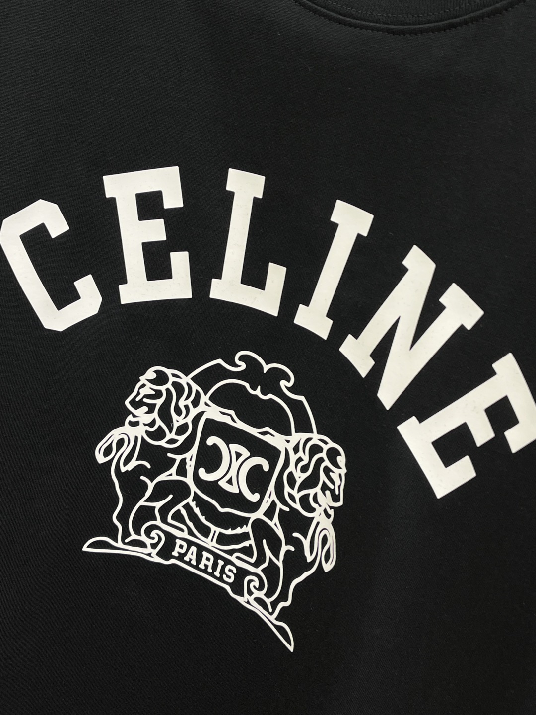 早春 Celine 🔥🔥春夏新款简约字母印花短袖 双纱纯棉面料 多元化搭配 是眼下时尚前沿的创新趋势 复