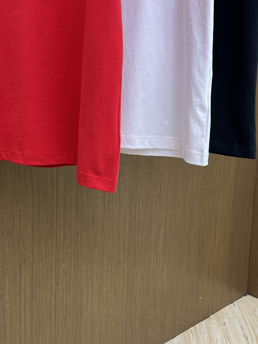 早春 CELINE 🔥🔥春夏新款简约字母印花短袖 双纱纯棉面料 多元化搭配 是眼下时尚前沿的创新趋势 复