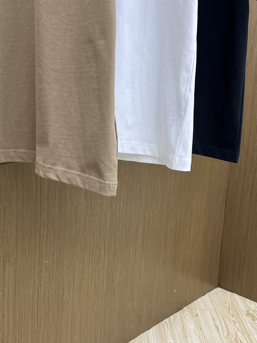 早春 AMIRI 🔥🔥春夏新款简约字母印花短袖 双纱纯棉面料 多元化搭配 是眼下时尚前沿的创新趋势 复古