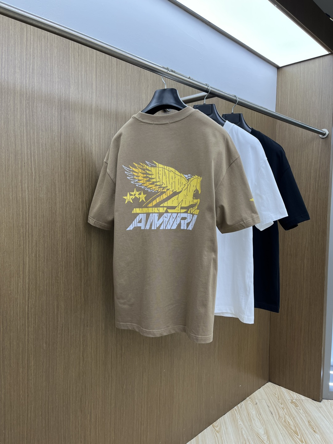 早春 AMIRI 🔥🔥春夏新款简约字母印花短袖 双纱纯棉面料 多元化搭配 是眼下时尚前沿的创新趋势 复古