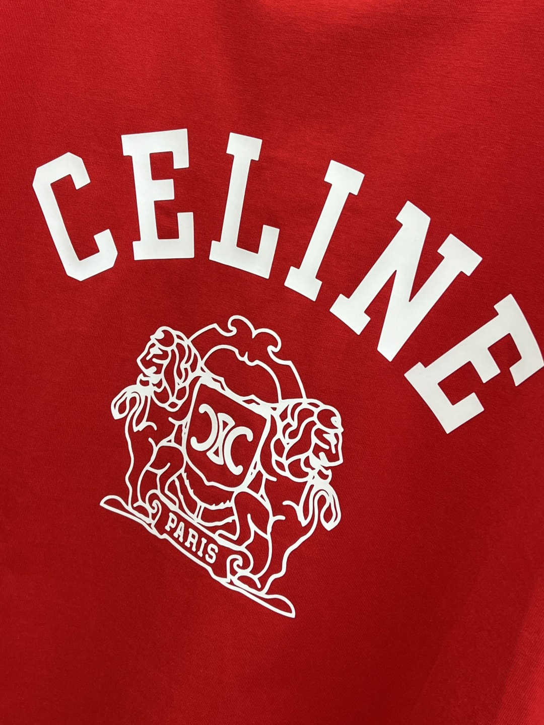 早春 CELINE 🔥🔥春夏新款简约字母印花短袖 双纱纯棉面料 多元化搭配 是眼下时尚前沿的创新趋势 复