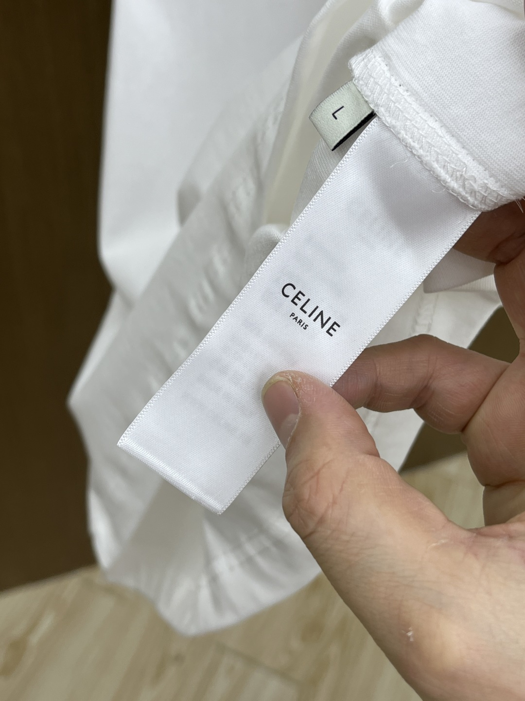 早春 CELINE 🔥🔥春夏新款简约字母印花短袖 双纱纯棉面料 多元化搭配 是眼下时尚前沿的创新趋势 复