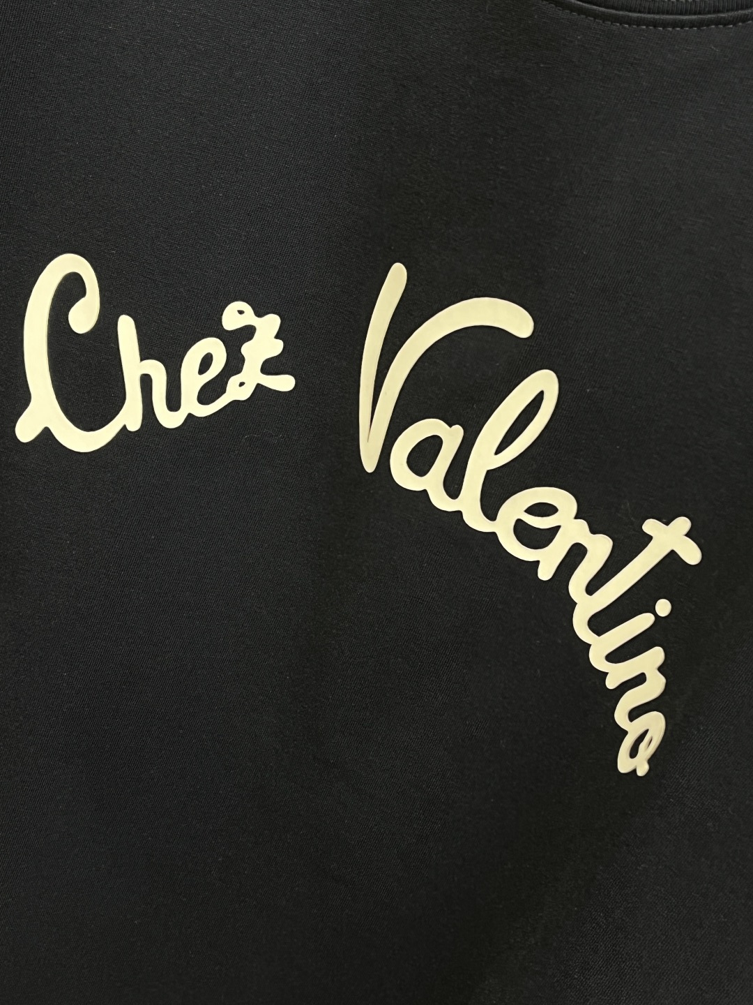 早春 VLTN 🔥🔥春夏新款简约字母印花短袖 双纱纯棉面料 多元化搭配 是眼下时尚前沿的创新趋势 复古与