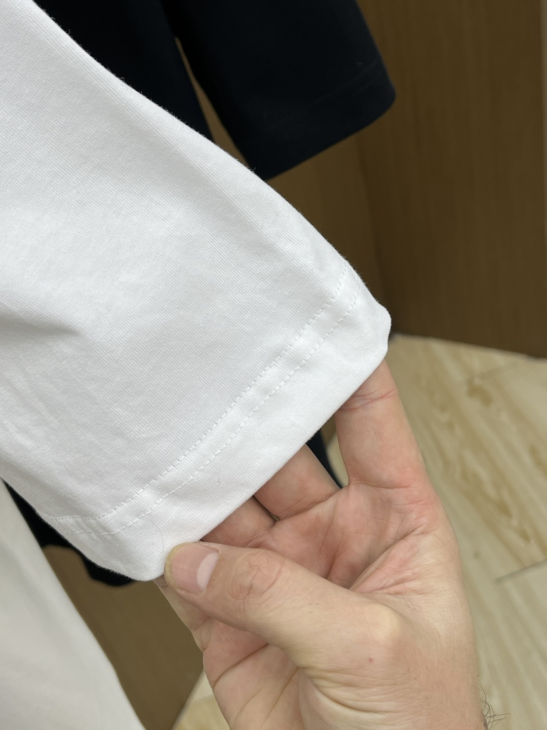 早春 Gvc 🔥🔥春夏新款简约字母印花短袖 双纱纯棉面料 多元化搭配 是眼下时尚前沿的创新趋势 复古与现