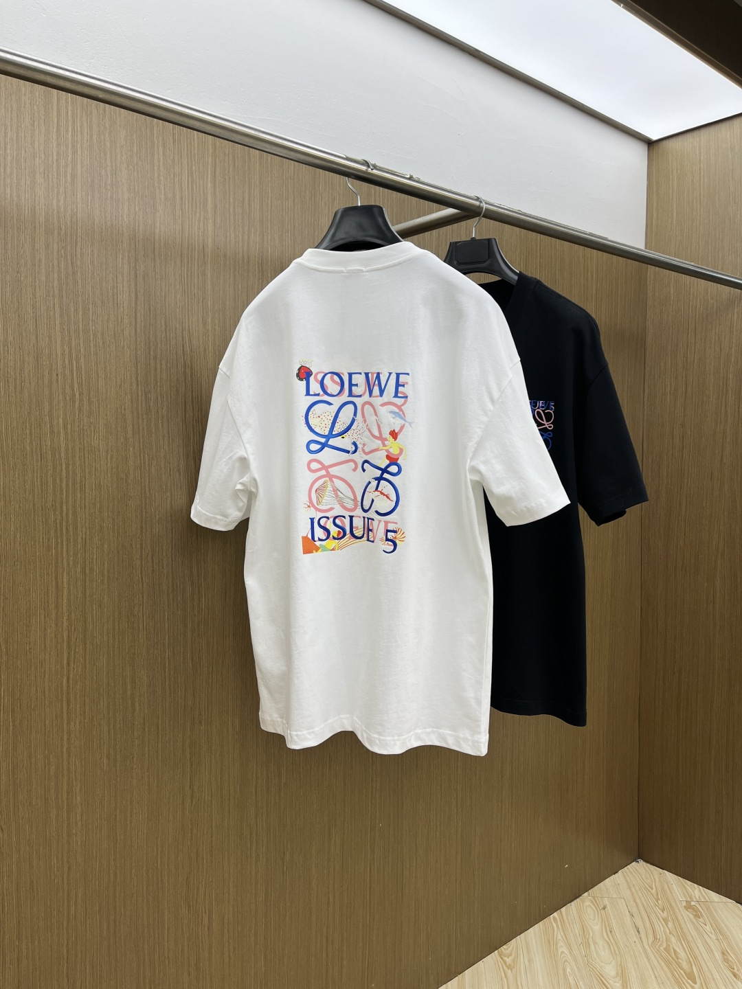 早春 Loe 🔥🔥春夏新款简约字母印花短袖 双纱纯棉面料 多元化搭配 是眼下时尚前沿的创新趋势 复古与现