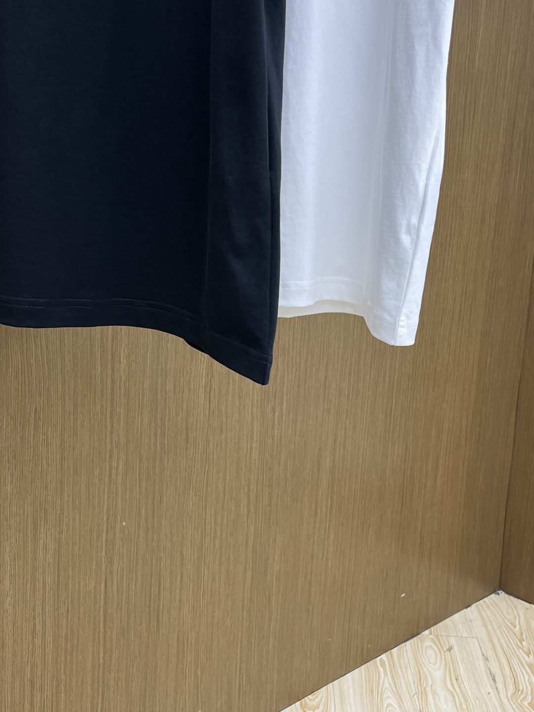 早春 AMIRI 🔥🔥春夏新款简约字母印花短袖 双纱纯棉面料 多元化搭配 是眼下时尚前沿的创新趋势 复古