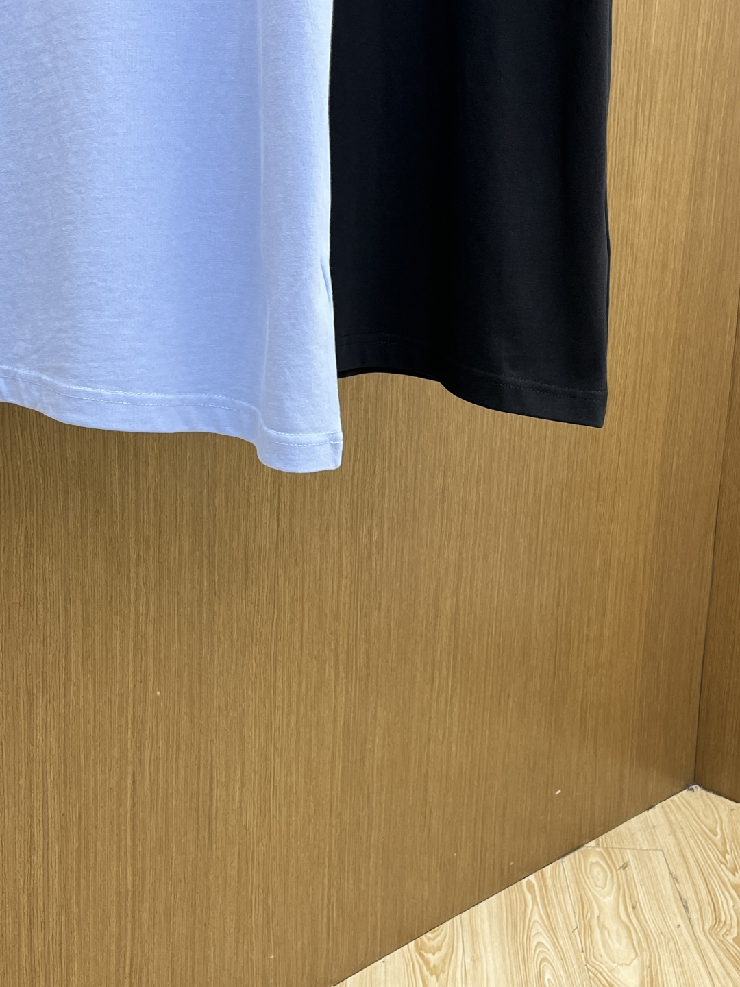 早春 CD 🔥🔥春夏新款简约字母印花短袖 双纱纯棉面料 多元化搭配 是眼下时尚前沿的创新趋势 复古与现代