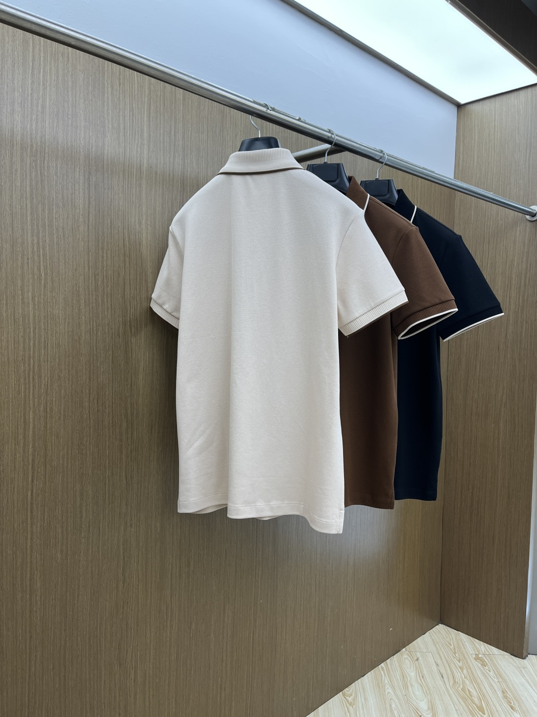 早春 Loro Piana🔥🔥早春新款男士标识短袖Polo衫，延续经典商务休闲翻领POLO恤.该款Pol