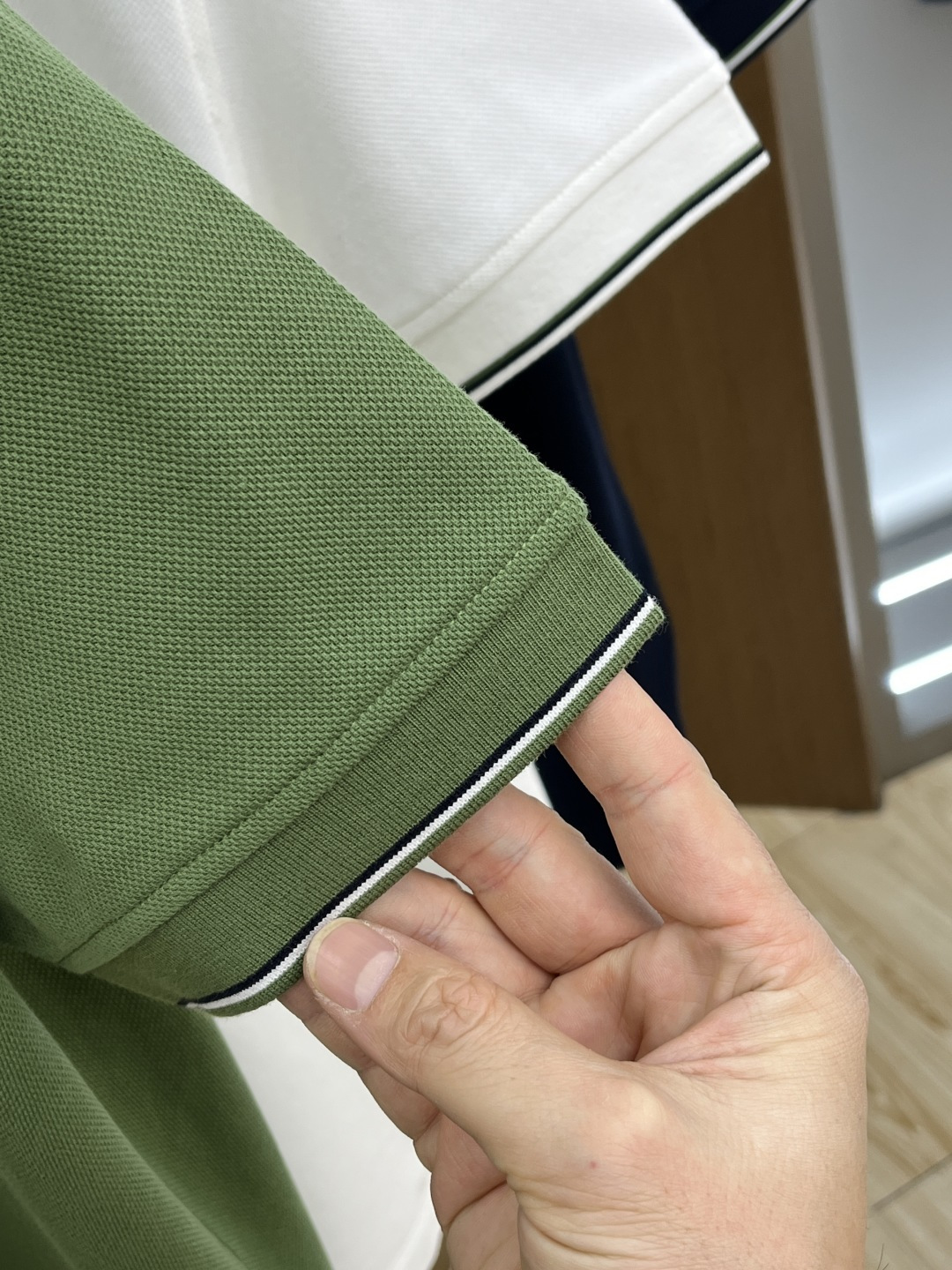 早春 LACO 🔥🔥早春新款男士标识短袖Polo衫，延续经典商务休闲翻领POLO恤.该款Polo衫采用丝