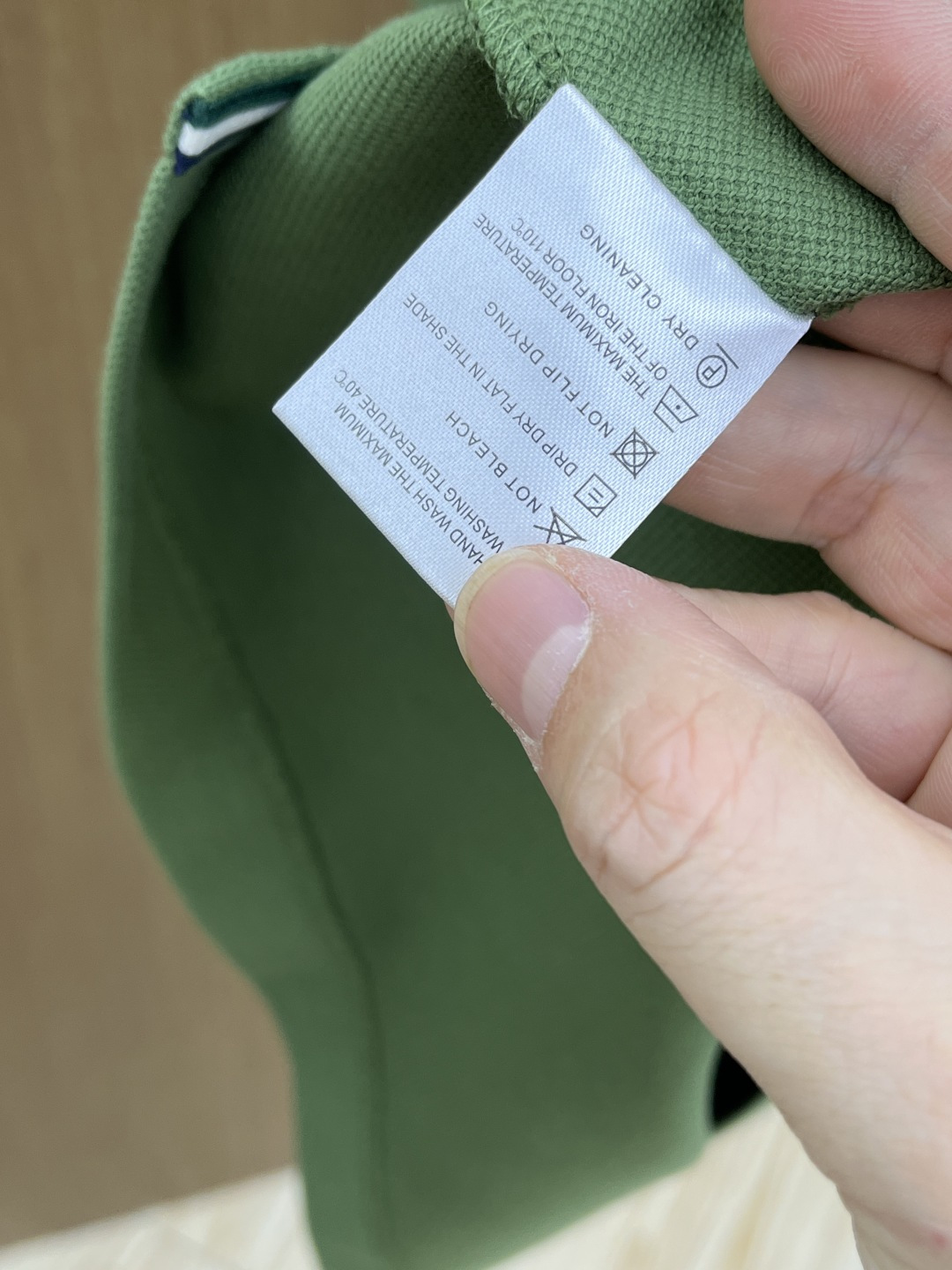 早春 LACO 🔥🔥早春新款男士标识短袖Polo衫，延续经典商务休闲翻领POLO恤.该款Polo衫采用丝