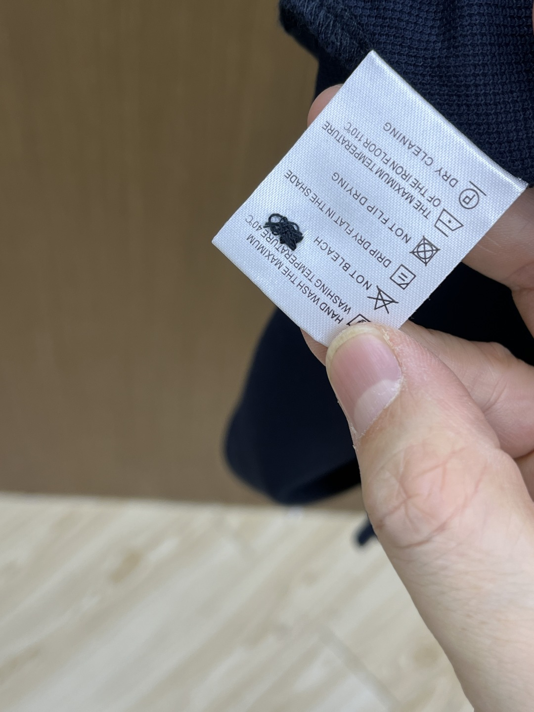 早春 BBR 🔥🔥早春新款男士标识短袖Polo衫，延续经典商务休闲翻领POLO恤.该款Polo衫采用丝光