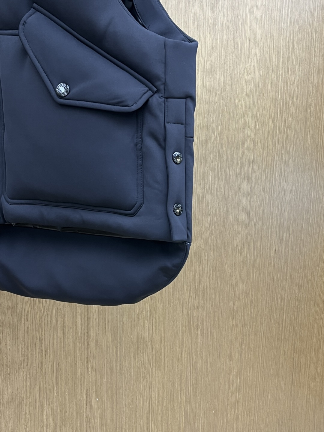 秋冬羽绒 🆕蒙口 Moncler x EE72 by Edward Enninful Otis羽绒背心马