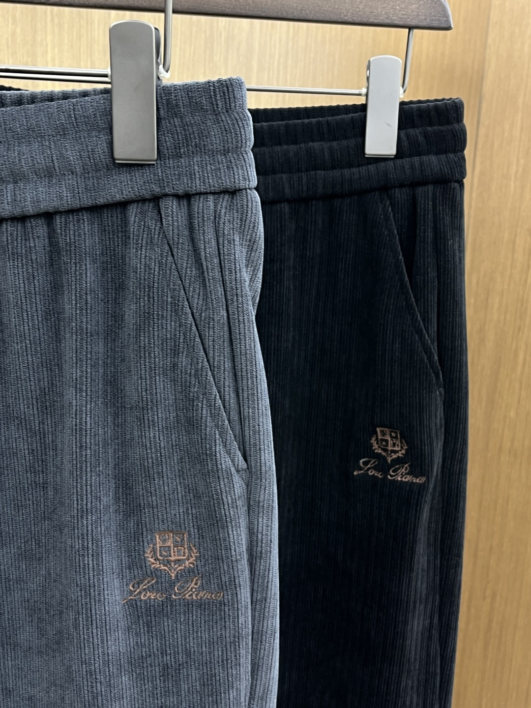 秋冬 lP🆕 🔥🔥秋冬超火休闲裤，选用欧洲进口面料，柔软舒适有质感，原版五金配件，非常炫酷，细节处理精致