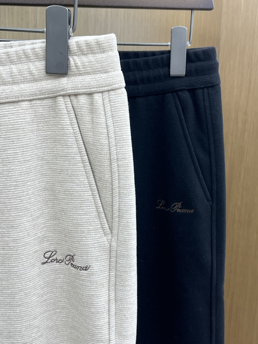 秋冬 lP🆕 🔥🔥秋冬超火休闲裤，选用欧洲进口面料，柔软舒适有质感，原版五金配件，非常炫酷，细节处理精致