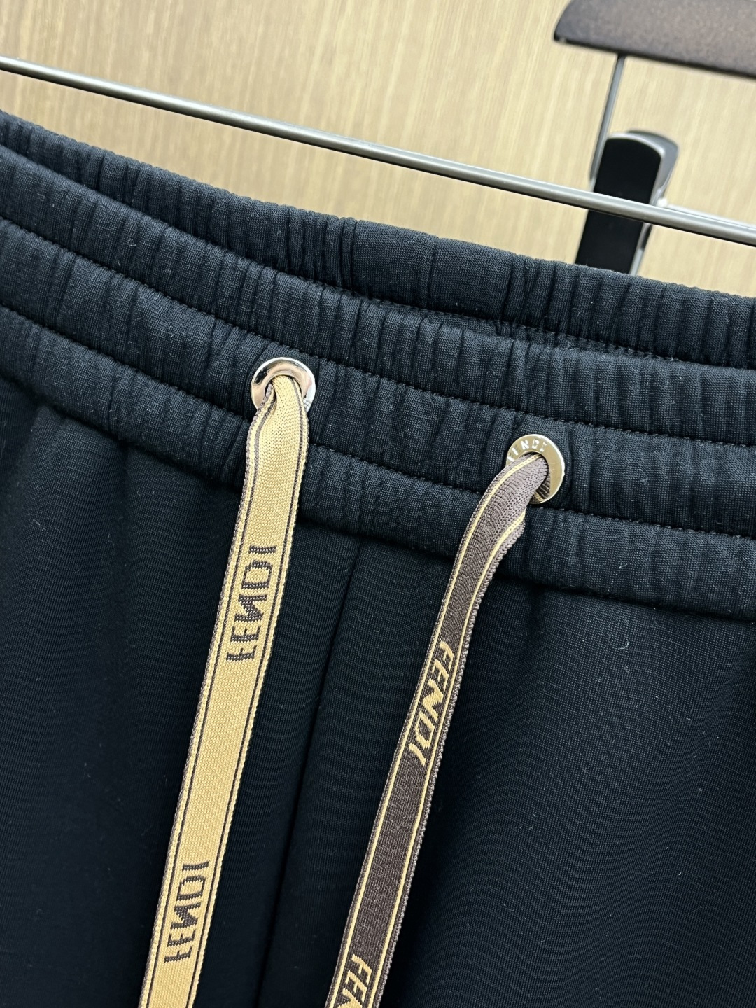 秋冬 FD 🔥🔥加绒款 2025秋冬超火休闲裤，选用欧洲进口面料，柔软舒适有质感，原版五金配件，非常炫酷