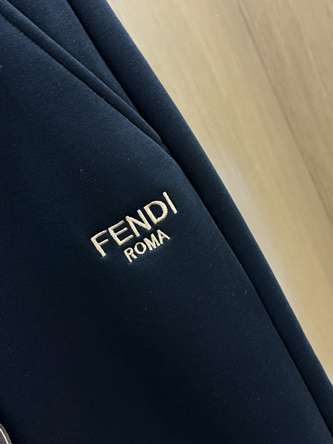 秋冬 FD 🔥🔥加绒款 2025秋冬超火休闲裤，选用欧洲进口面料，柔软舒适有质感，原版五金配件，非常炫酷