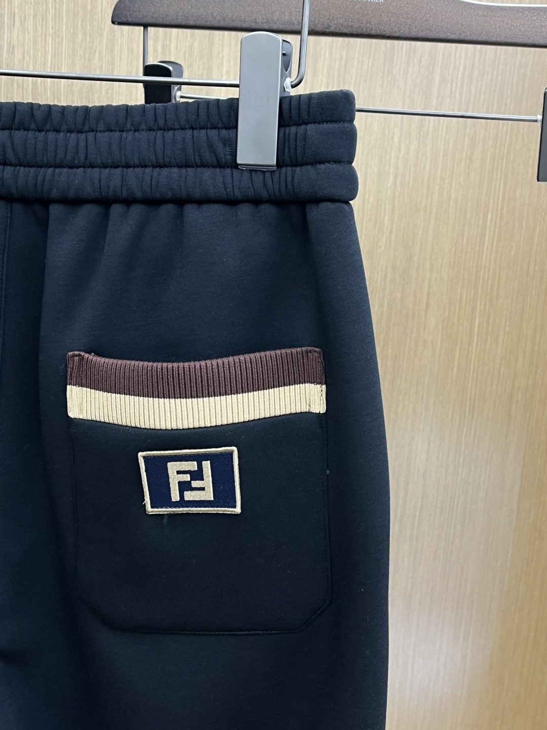 秋冬 FD 🔥🔥加绒款 2025秋冬超火休闲裤，选用欧洲进口面料，柔软舒适有质感，原版五金配件，非常炫酷