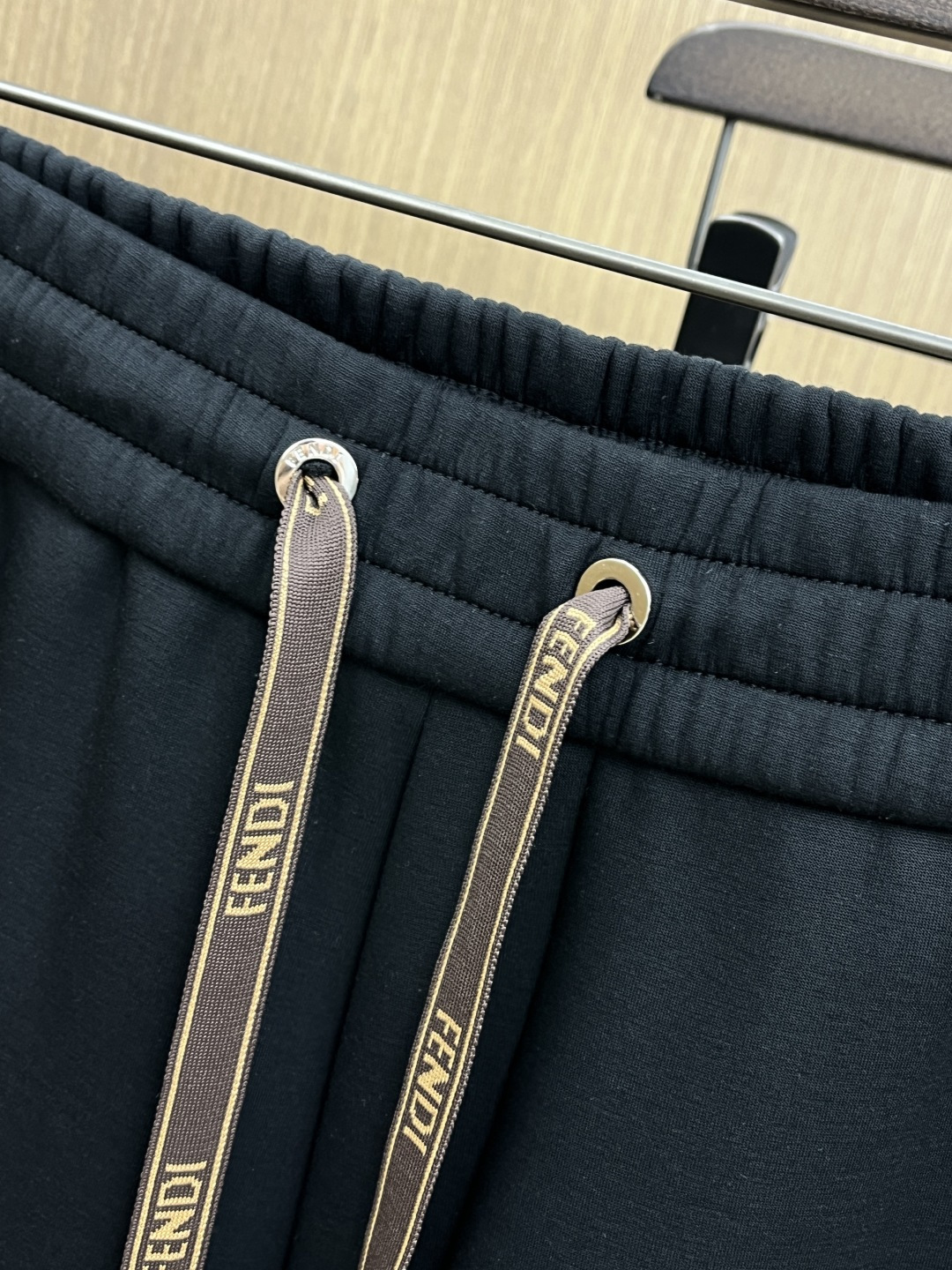 秋冬 FD 🔥🔥加绒款 2025秋冬超火休闲裤，选用欧洲进口面料，柔软舒适有质感，原版五金配件，非常炫酷