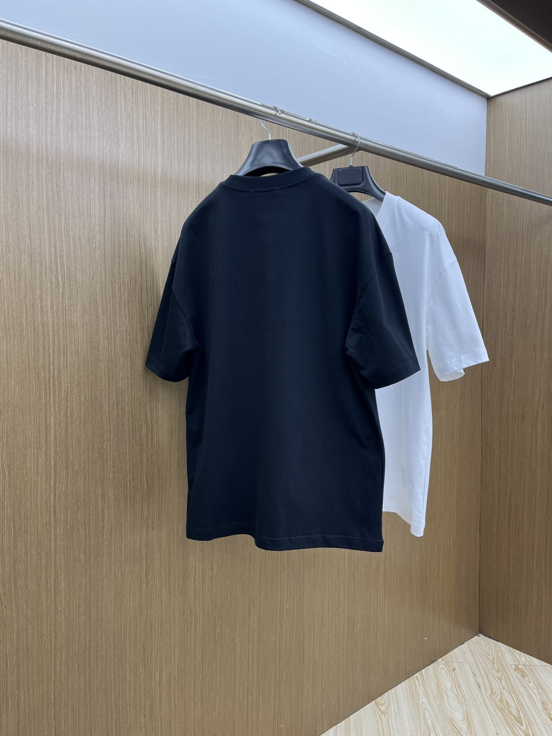 早春 PD 🔥🔥春夏新款简约字母印花短袖 双纱纯棉面料 多元化搭配 是眼下时尚前沿的创新趋势 复古与现代