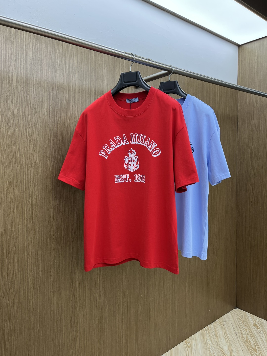 早春 PD 🔥🔥春夏新款简约字母印花短袖 双纱纯棉面料 多元化搭配 是眼下时尚前沿的创新趋势 复古与现代