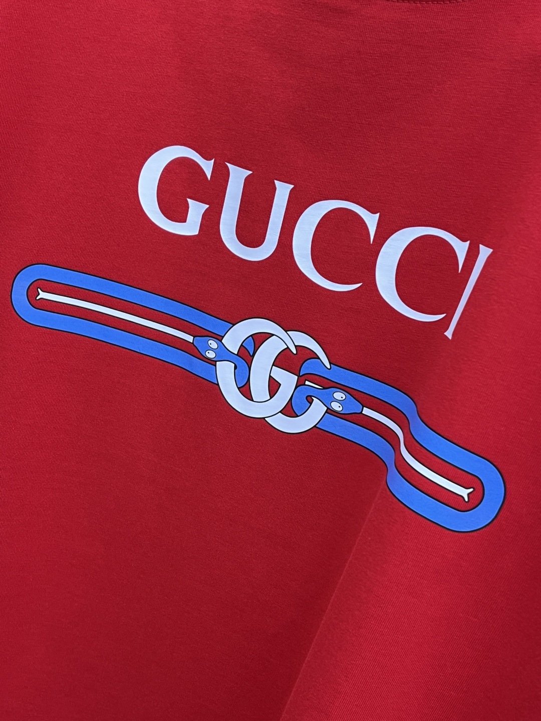 早春 Guc 🔥🔥春夏新款简约字母印花短袖 双纱纯棉面料 多元化搭配 是眼下时尚前沿的创新趋势 复古与现