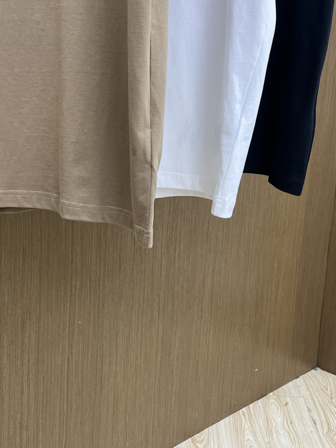 早春 GUc 🔥🔥春夏新款简约字母印花短袖 双纱纯棉面料 多元化搭配 是眼下时尚前沿的创新趋势 复古与现