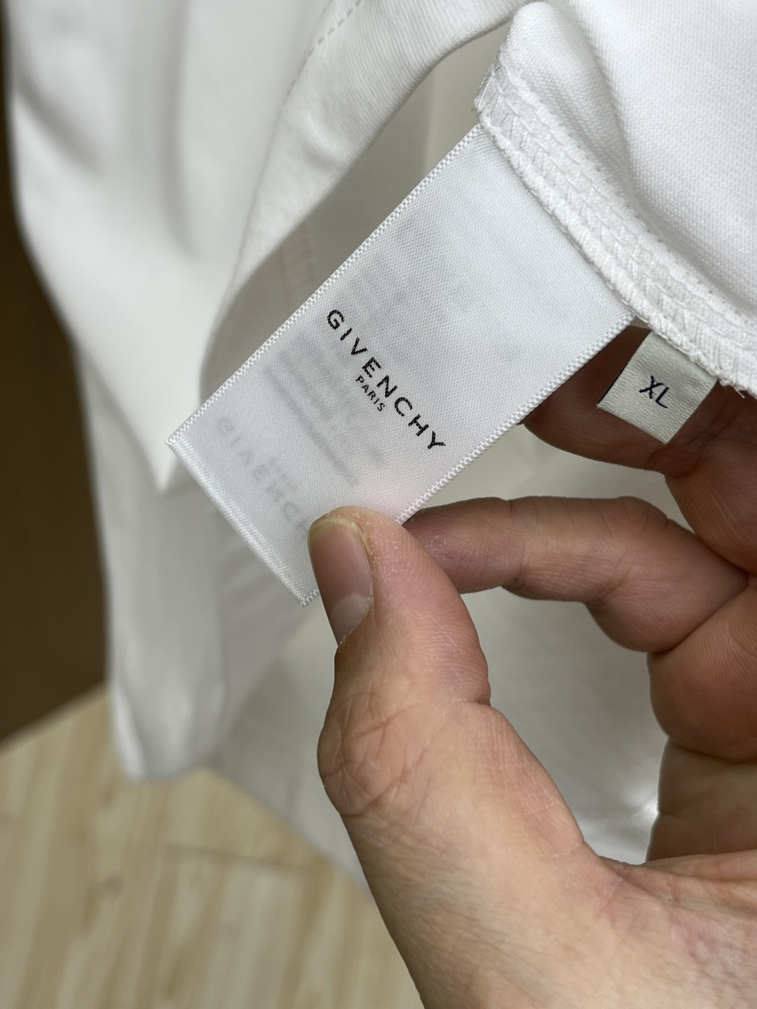 早春 Gvc 🔥🔥春夏新款简约字母印花短袖 双纱纯棉面料 多元化搭配 是眼下时尚前沿的创新趋势 复古与现