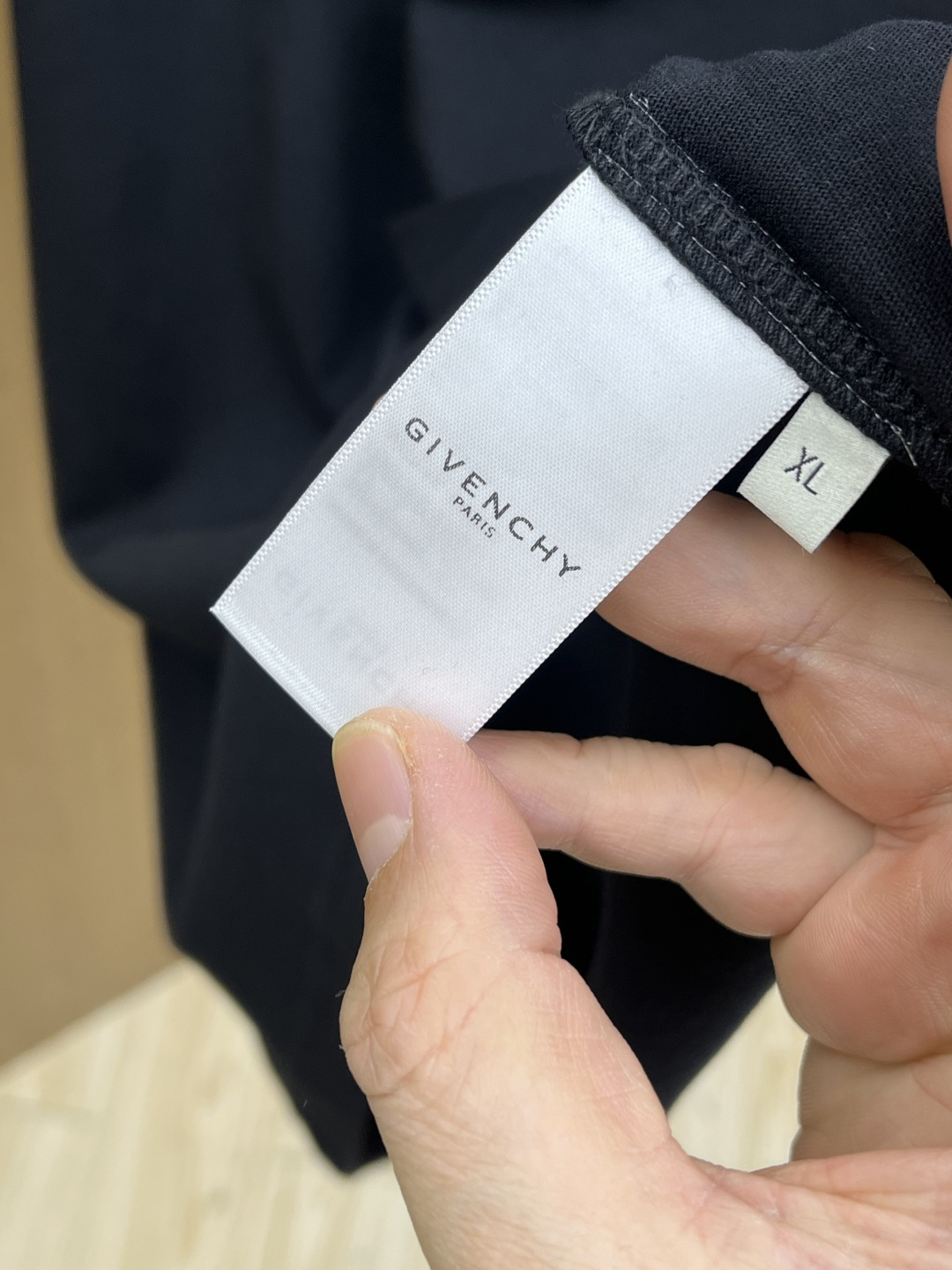 早春 Gvc 🔥🔥春夏新款简约字母印花短袖 双纱纯棉面料 多元化搭配 是眼下时尚前沿的创新趋势 复古与现