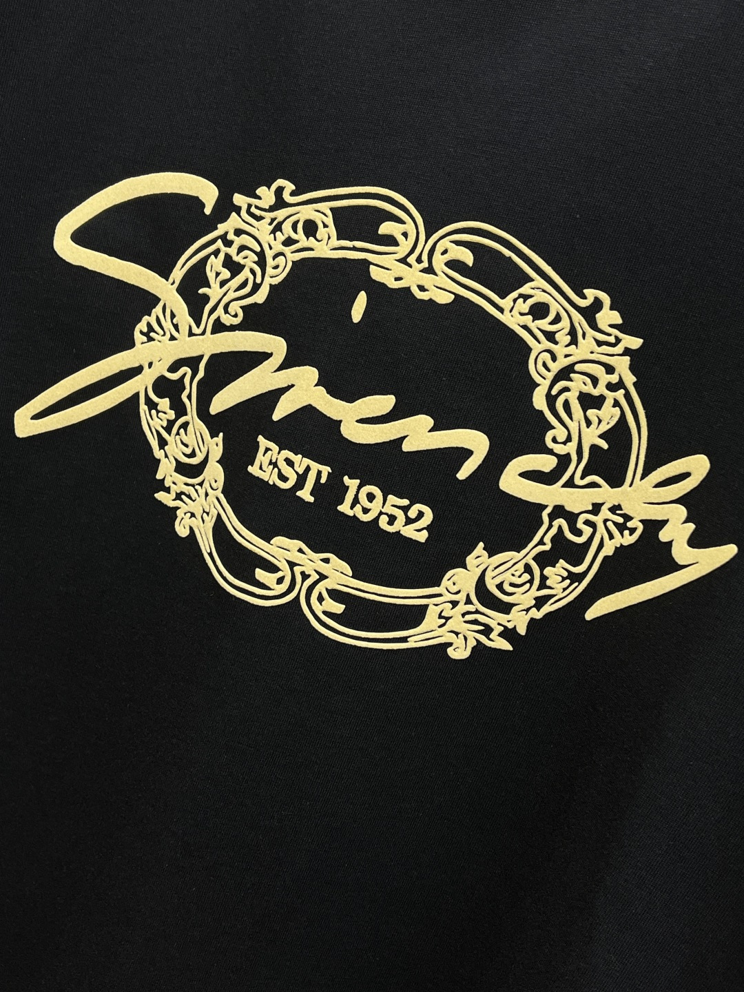 早春 Gvc 🔥🔥春夏新款简约字母印花短袖 双纱纯棉面料 多元化搭配 是眼下时尚前沿的创新趋势 复古与现