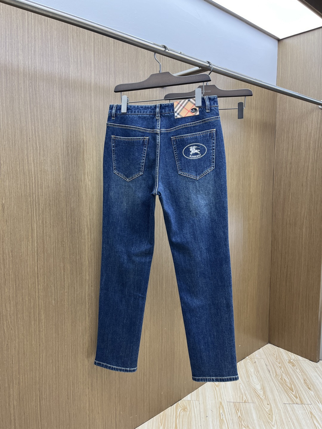 🌾 秋冬 BBR 🔥🔥秋冬新品休闲牛仔裤 官网同步发售，裤身工艺设计，进口客供辅料、面料定制，代工厂出品
