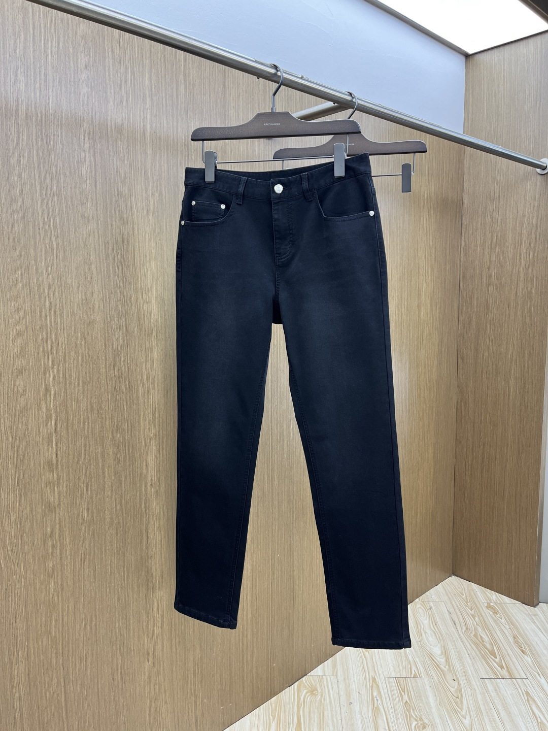 🌾 秋冬 DG 🔥🔥秋冬新品休闲牛仔裤 官网同步发售，裤身工艺设计，进口客供辅料、面料定制，代工厂出品免