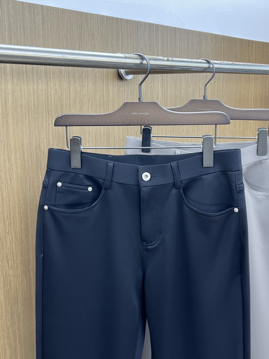 秋冬 BBR 🔥🔥秋冬新品休闲裤 官网同步发售，裤身工艺设计，进口客供辅料、面料定制，代工厂出品免检！每