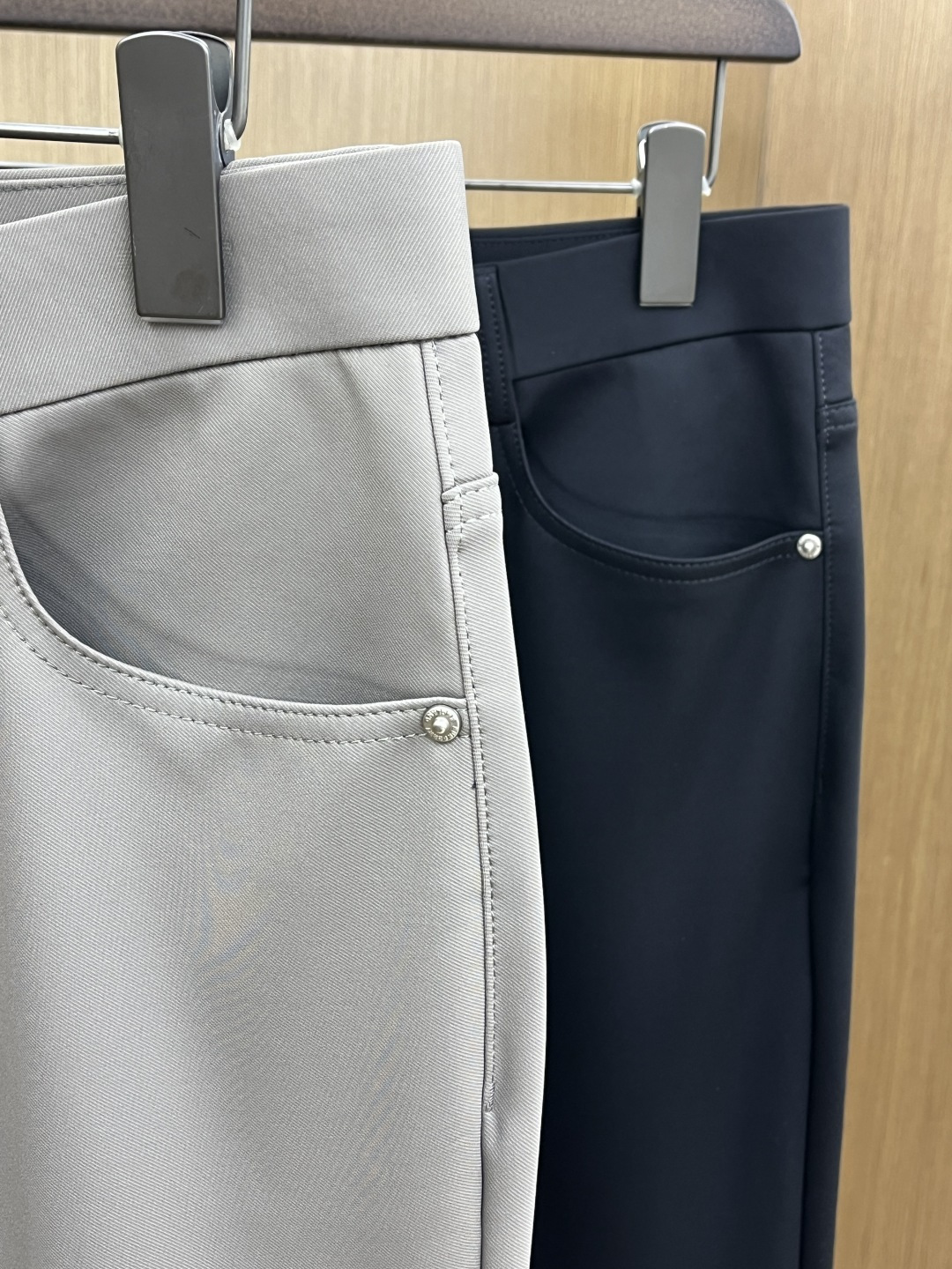 秋冬 BBR 🔥🔥秋冬新品休闲裤 官网同步发售，裤身工艺设计，进口客供辅料、面料定制，代工厂出品免检！每