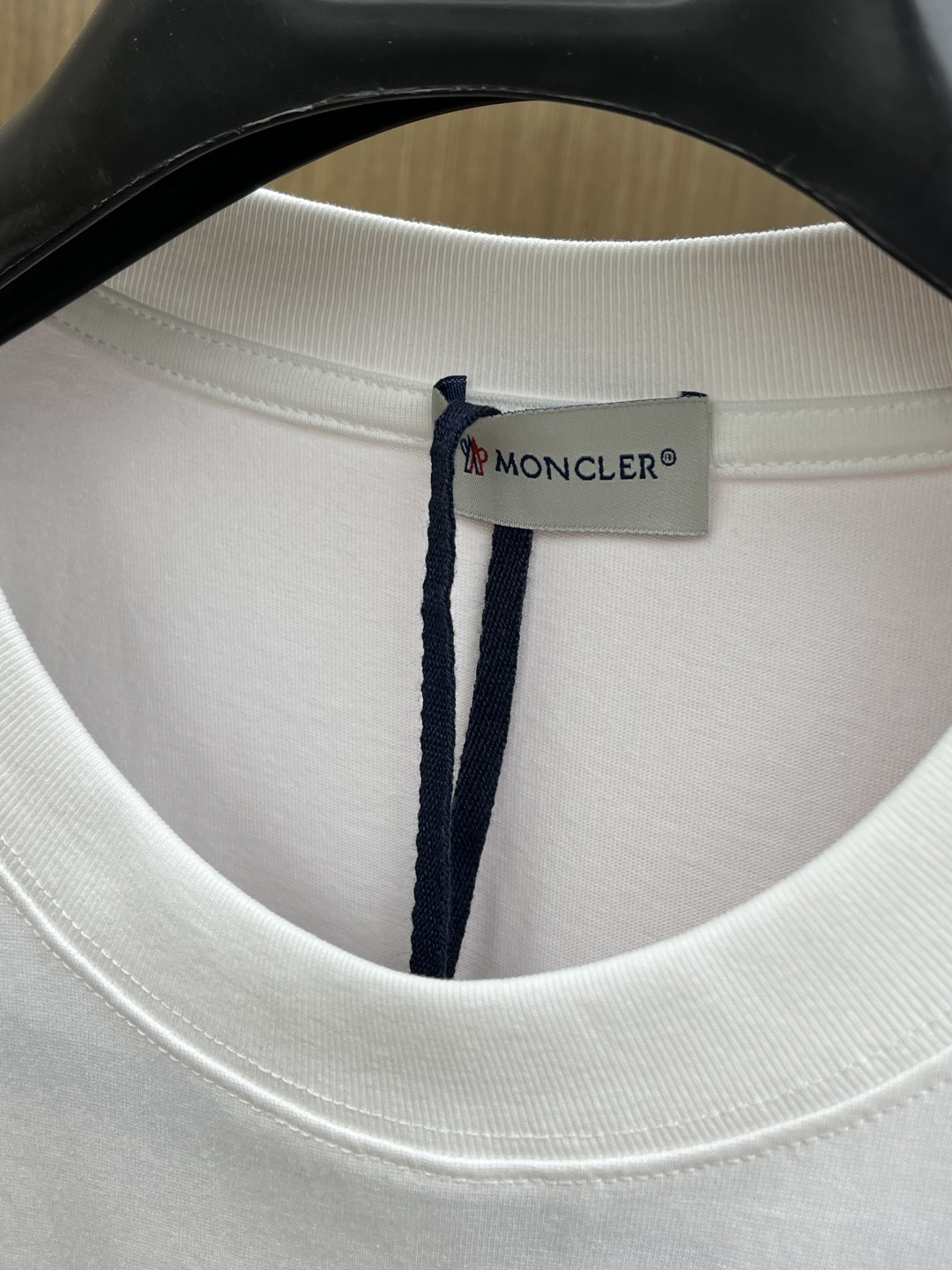 早春 Mon 🔥🔥春夏新款简约字母印花短袖 双纱纯棉面料 多元化搭配 是眼下时尚前沿的创新趋势 复古与现