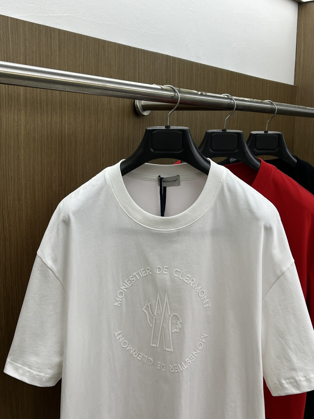 早春 Mon 🔥🔥春夏新款简约字母印花短袖 双纱纯棉面料 多元化搭配 是眼下时尚前沿的创新趋势 复古与现