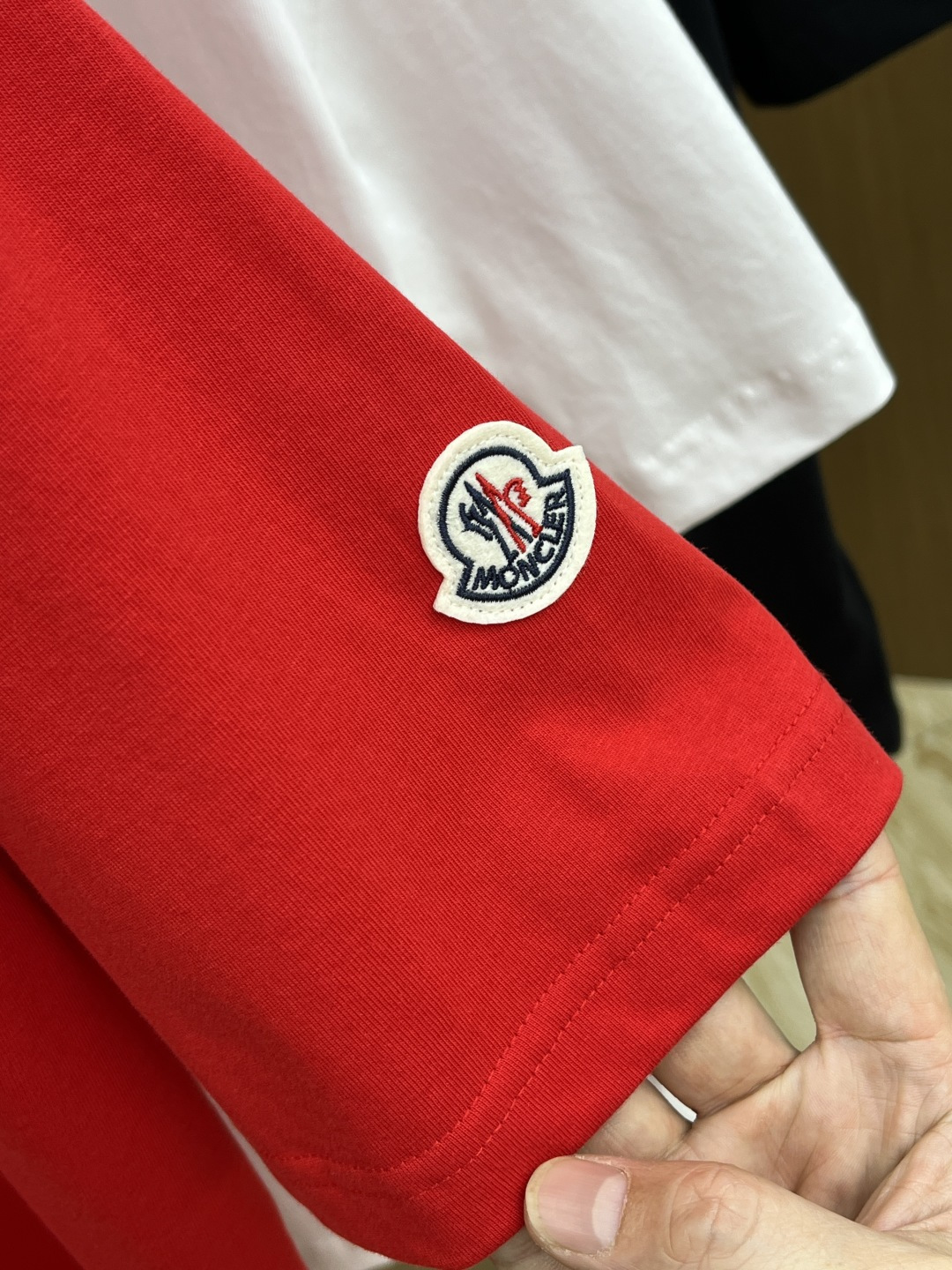 早春 Mon 🔥🔥春夏新款简约字母印花短袖 双纱纯棉面料 多元化搭配 是眼下时尚前沿的创新趋势 复古与现